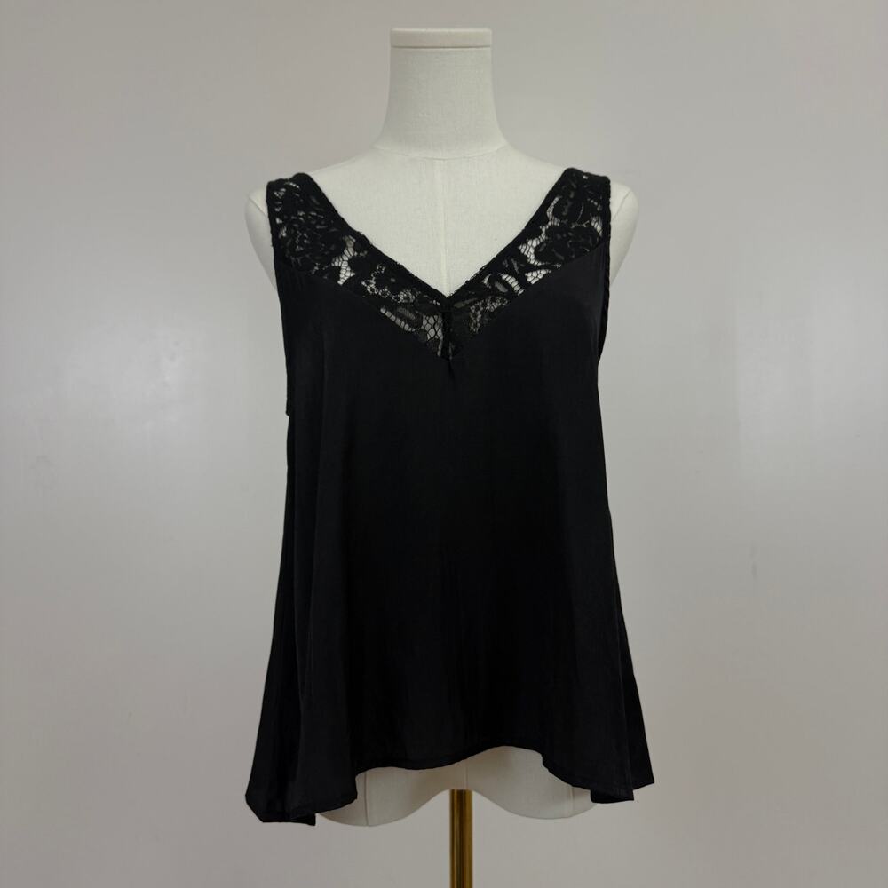 NWT Lulus Black Sleeveless Lace Dress Blouse Size Small